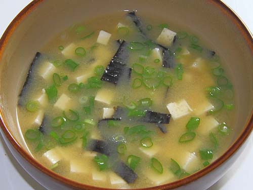    (Tofu Miso Soup)