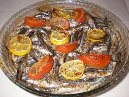 Рыба в духовке с помидорами