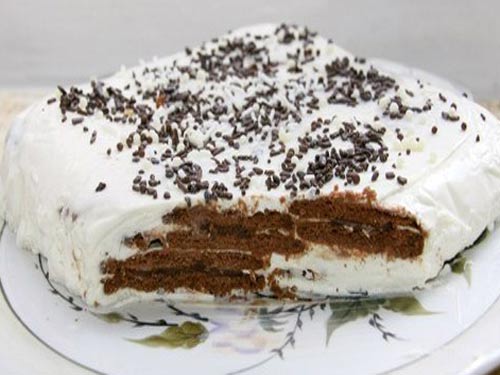 Творожно-сметанный торт-суфле с печеньем